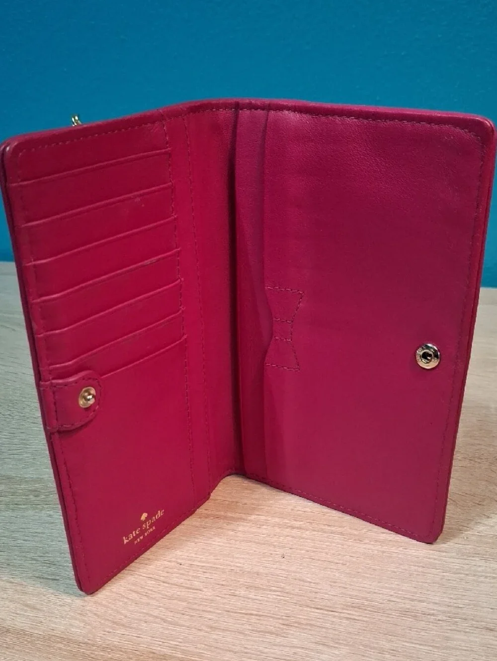 Kate Spade New York Emerson Wallet - Hot Pink